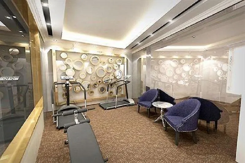 Lander Hotel Prince Edward Hong Kong 3*,  China