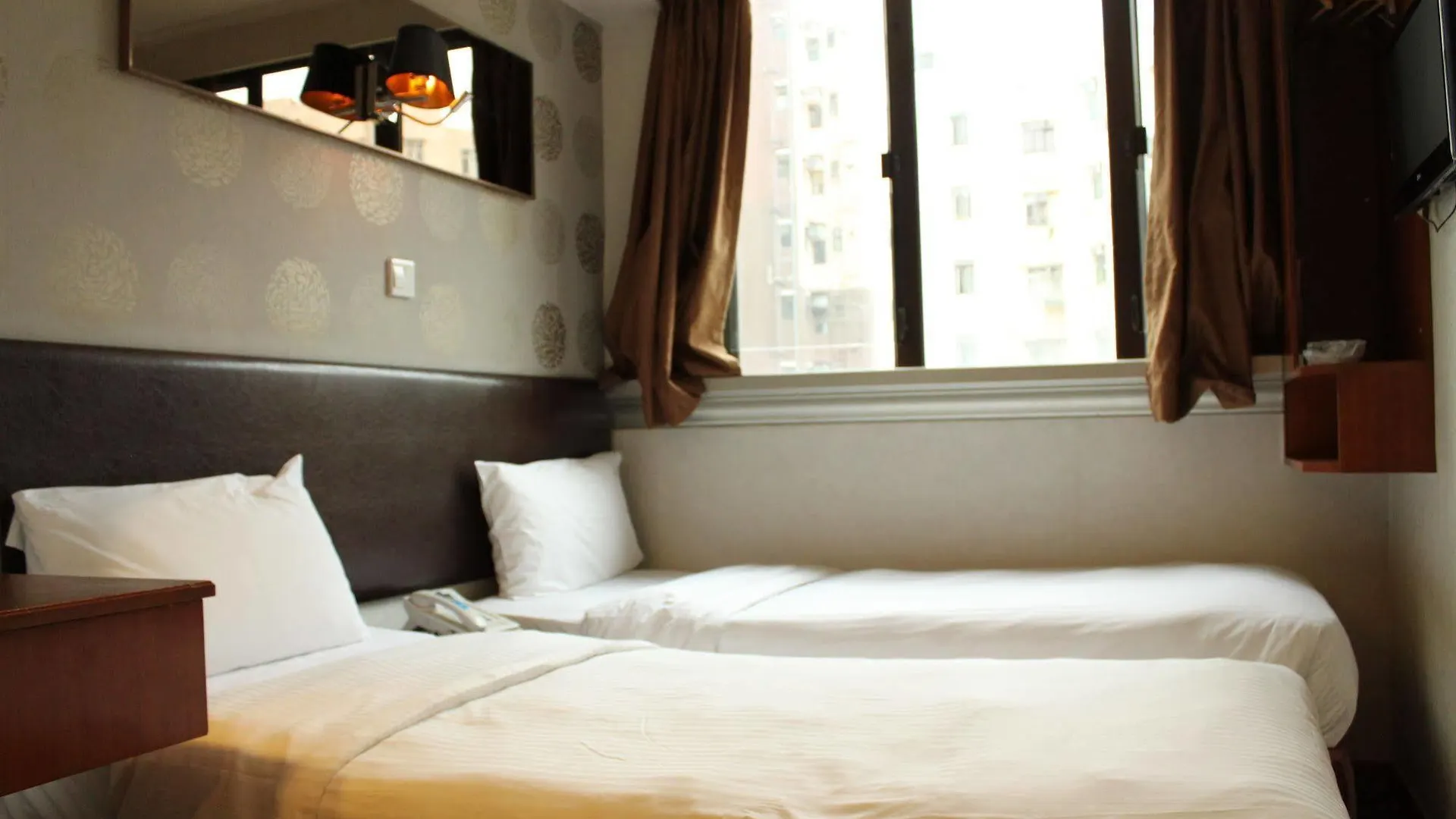 Lander Hotel Prince Edward Hong Kong